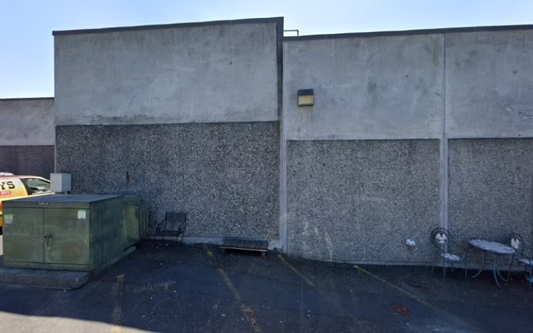 355165 elite maid 1 768x480