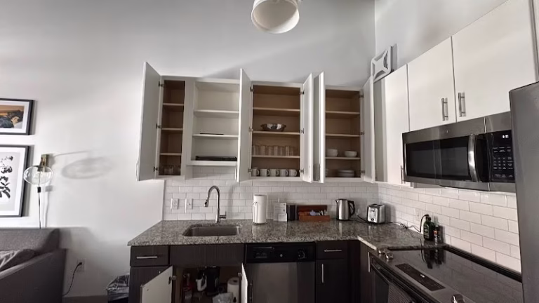 355233 mama lyons savannah 768x432