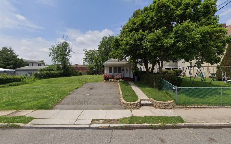 355270 janine sparkling clean cleaning service