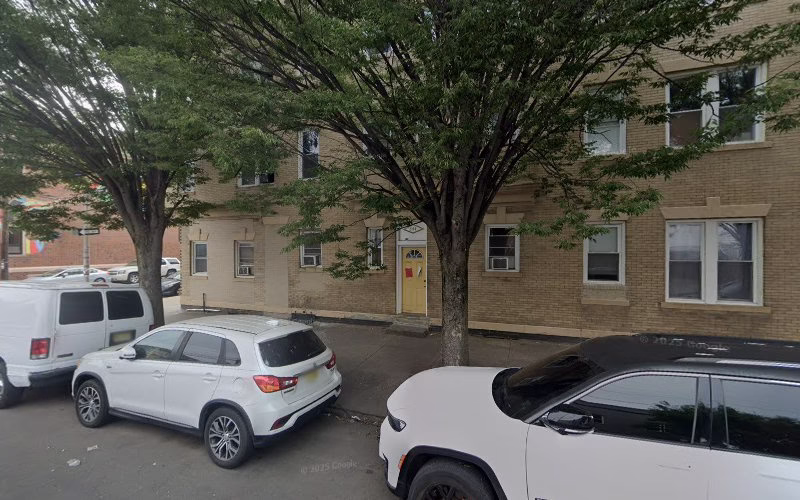 355282 neat house cleaning service 1