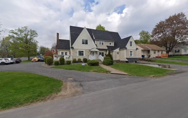 355369 cellys cleaning service llc 768x480